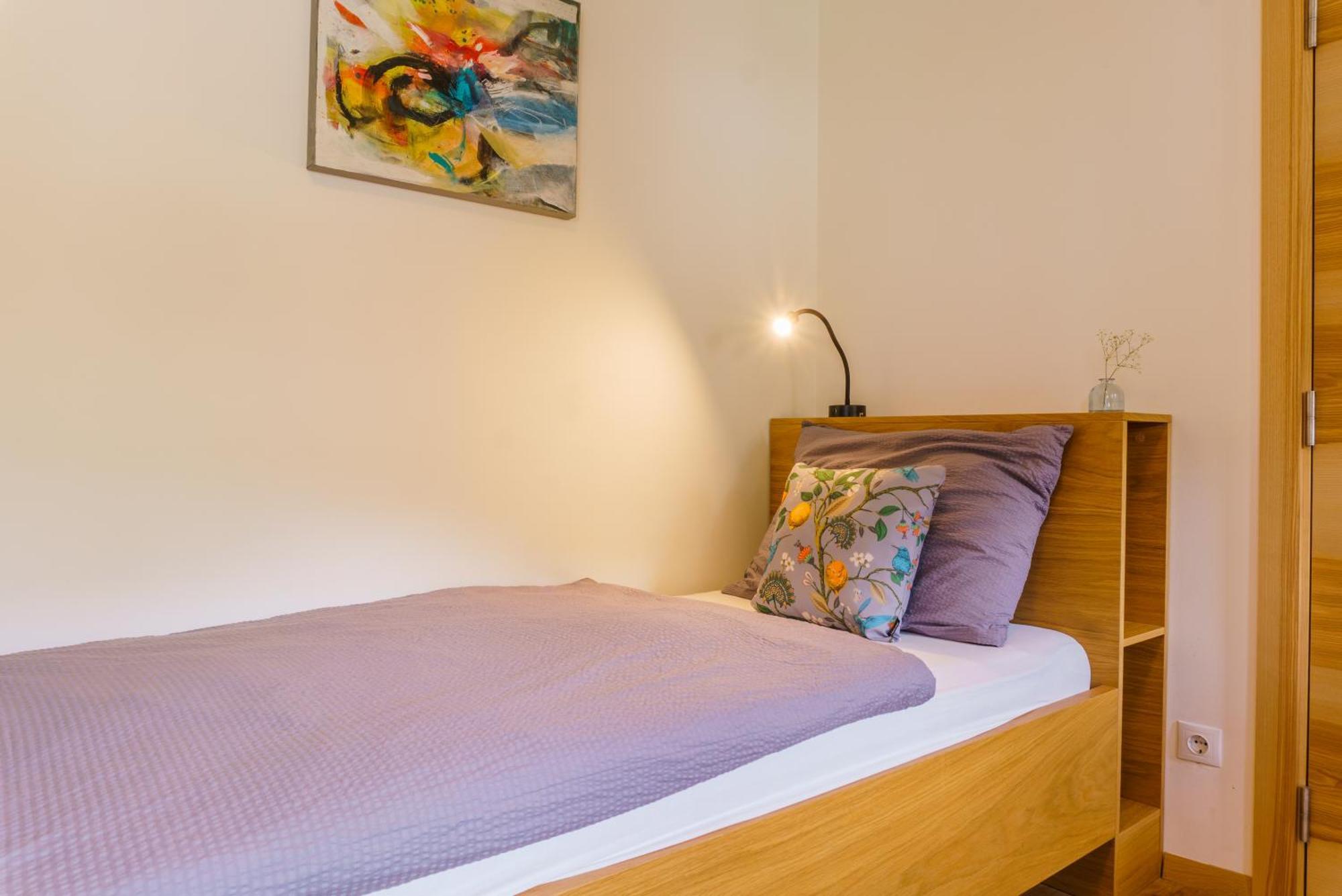 Julias Guesthouse Ora / Auer エクステリア 写真